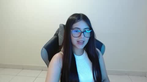 Sahaliefox  online show from 10-29-25, 09:27