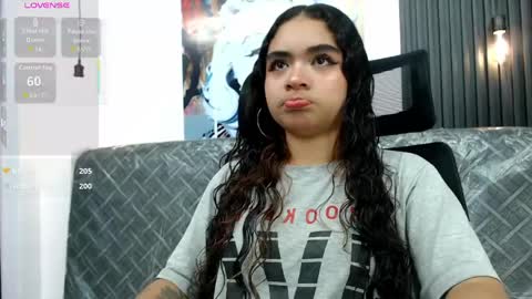 Snapshot of sahory_art chatting on 05-25-26, 02:06 sara online show from 05-25-26, 02:06