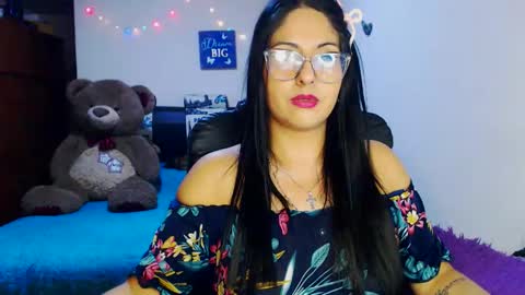 Karina online show from 11-14-25, 01:48