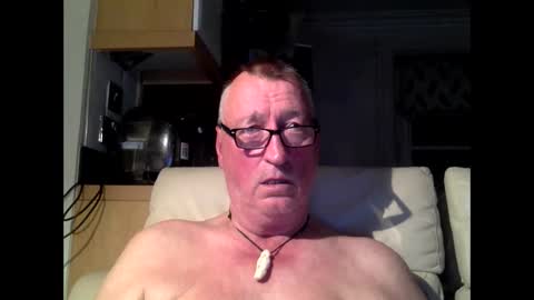 Snapshot of sail_naked chatting on 10-04-25, 07:01 sail_naked online show from 10-04-25, 07:01