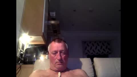 Snapshot of sail_naked chatting on 03-22-26, 07:17 sail_naked online show from 03-22-26, 07:17