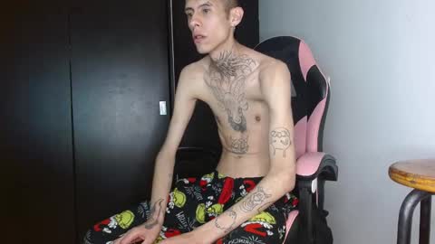 saint boy online show from 10-04-25, 10:46