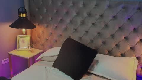 Snapshot of saintdangelo chatting on 05-14-26, 01:07 Santi online show from 05-14-26, 01:07