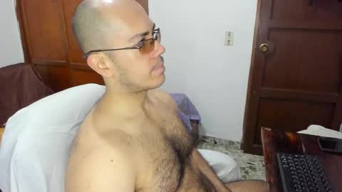 Snapshot of saintedy01 chatting on 10-17-25, 11:57 saintedy01 online show from 10-17-25, 11:57