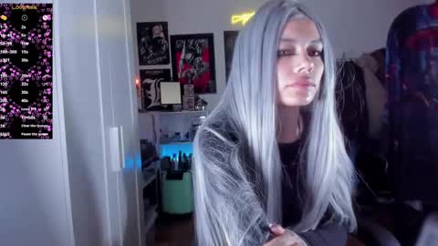 Snapshot of sakaexxx chatting on 02-16-25, 06:43    online show from 02-16-25, 06:43