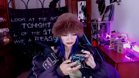    online show from 12-20-25, 09:00