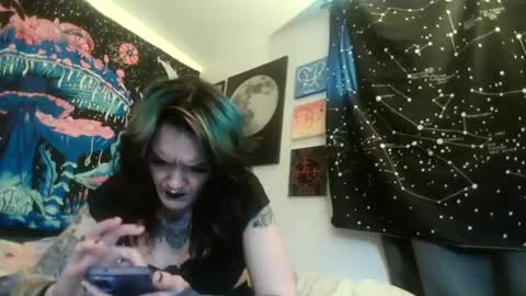 salemsslut online show from 12-16-24, 07:32