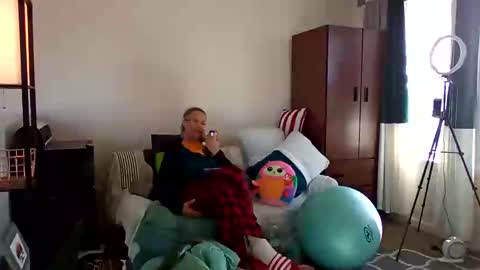 Snapshot of salis1981 chatting on 03-01-25, 02:04 salis1981 online show from 03-01-25, 02:04