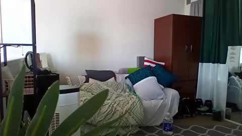 Snapshot of salis1981 chatting on 03-11-25, 06:19 salis1981 online show from 03-11-25, 06:19