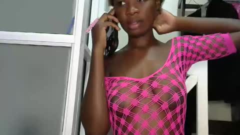 Snapshot of sally_beauty2023 chatting on 02-12-26, 08:53 sally_beauty2023 online show from 02-12-26, 08:53