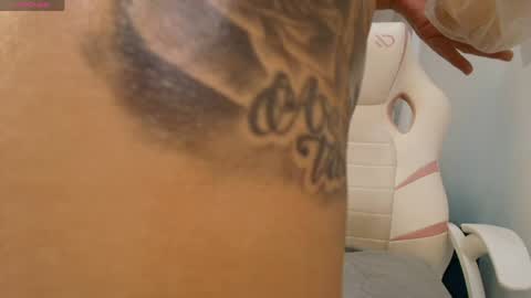 Sally online show from 04-10-26, 02:00