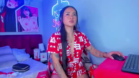 Snapshot of sallybrown_ chatting on 09-15-25, 03:12 miss Sally online every night from 1am to 8am  Colombia time online show from 09-15-25, 03:12