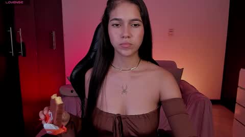 Snapshot of sallye__ chatting on 10-05-25, 10:51 Sallye online show from 10-05-25, 10:51