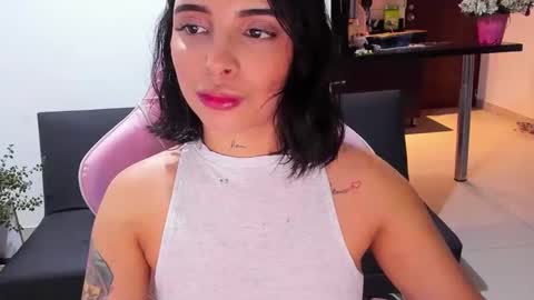 Snapshot of sallymaddoxx chatting on 12-04-24, 02:53 sallymaddoxx online show from 12-04-24, 02:53