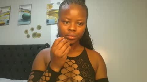 Snapshot of sallysasha254 chatting on 01-06-25, 09:19 sallysasha254 online show from 01-06-25, 09:19