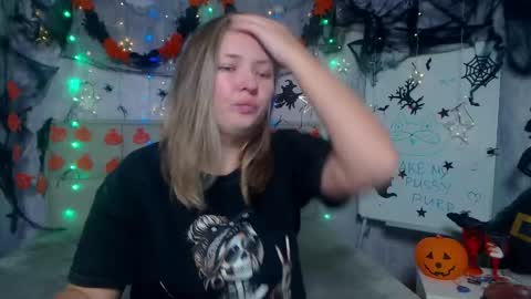 Snapshot of sallyverda chatting on 11-04-25, 07:02 Sally online show from 11-04-25, 07:02