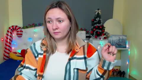 Snapshot of sallyverda chatting on 12-20-25, 06:59 Sally online show from 12-20-25, 06:59