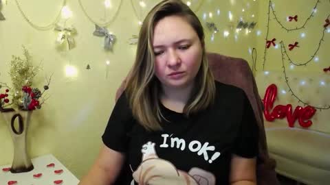 Snapshot of sallyverda chatting on 01-12-26, 06:35 Sally online show from 01-12-26, 06:35