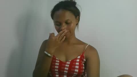 Snapshot of sallywett chatting on 02-14-25, 08:31 SallyWett online show from 02-14-25, 08:31