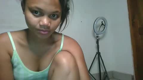 Snapshot of sallywett chatting on 05-24-26, 02:27 SallyWett online show from 05-24-26, 02:27