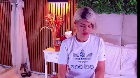 Snapshot of salmaroze chatting on 05-24-26, 03:11 SalmaRoze online show from 05-24-26, 03:11
