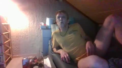 Snapshot of salmo6 chatting on 10-08-25, 07:17 salmo6 online show from 10-08-25, 07:17