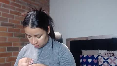 Snapshot of salome__hills chatting on 03-26-26, 07:19 online show from 03-26-26, 07:19