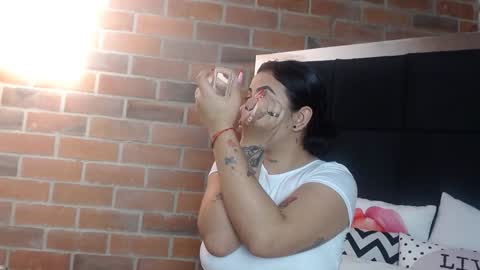 Snapshot of salome__palmer chatting on 01-14-25, 03:26 online show from 01-14-25, 03:26