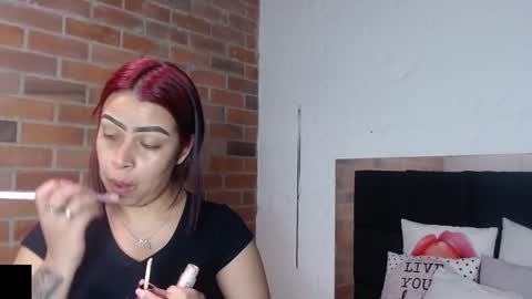 Snapshot of salome__palmer chatting on 03-06-25, 08:05 online show from 03-06-25, 08:05