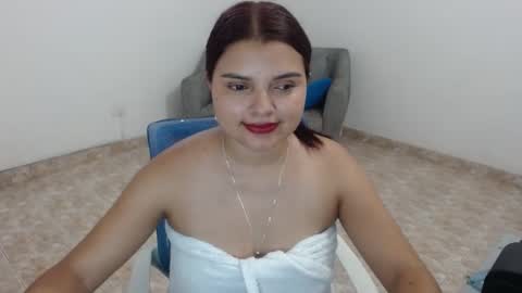 Snapshot of salome_gonzales_ chatting on 12-06-24, 09:02 Salome online show from 12-06-24, 09:02