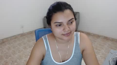 Snapshot of salome_gonzales_ chatting on 09-08-25, 07:35 Salome online show from 09-08-25, 07:35