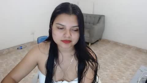 Snapshot of salome_gonzales_ chatting on 09-11-25, 07:47 Salome online show from 09-11-25, 07:47