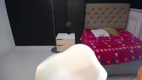 Salome online show from 01-31-25, 06:46