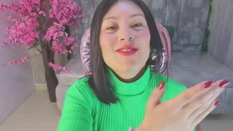 Salome  online show from 01-06-26, 01:04