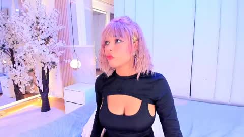Snapshot of salomebenz_01 chatting on 06-04-26, 10:38 Salome benz online show from 06-04-26, 10:38