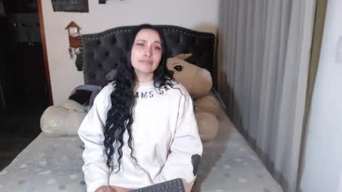 yenny online show from 04-18-26, 03:21