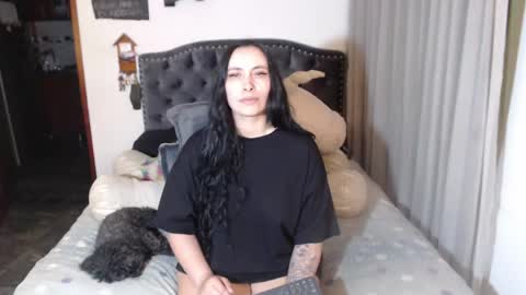 Snapshot of salomefox2 chatting on 04-23-26, 04:03 yenny online show from 04-23-26, 04:03