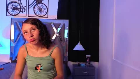 Snapshot of salomewilson chatting on 01-09-26, 08:10 salomewilson online show from 01-09-26, 08:10