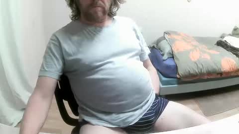 Saltimbanquier  Salt  ou  Banquier  online show from 02-07-25, 02:37