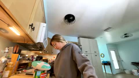 Salty Captain 69  Hat Girl 69 online show from 10-30-25, 09:04