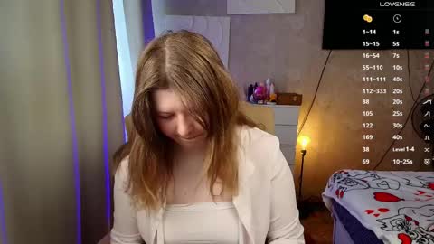 Snapshot of salut_love chatting on 04-26-26, 10:35 Ruby online show from 04-26-26, 10:35