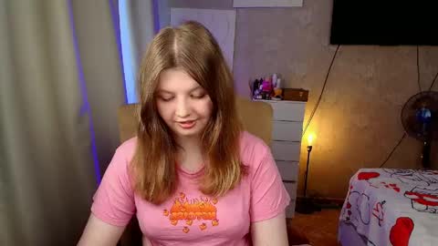 Snapshot of salut_love chatting on 05-28-26, 04:26 Ruby online show from 05-28-26, 04:26