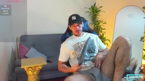 Salvatore online show from 09-25-25, 02:59