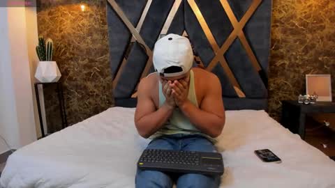 SALVATORE online show from 03-06-25, 02:18