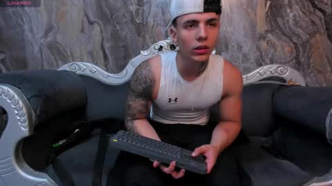 SALVATORE online show from 09-18-25, 02:57