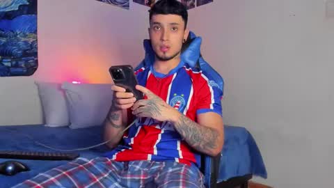   online show from 01-10-26, 01:07