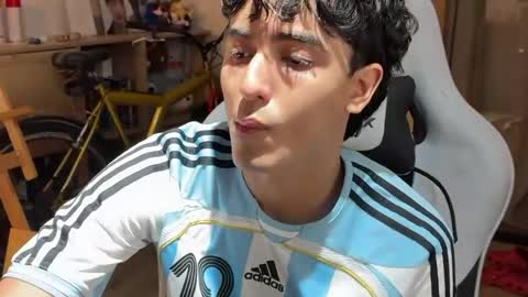 salvatore_montt online show from 06-16-26, 04:15
