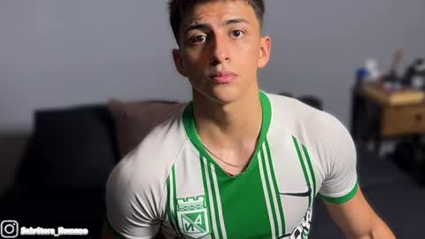 Salvatore online show from 04-25-26, 01:30