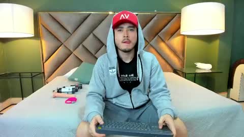  Salvatore online show from 04-20-26, 01:30