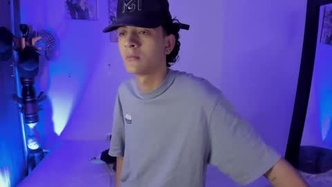 Snapshot of sam__cute chatting on 01-16-25, 01:06 sam__cute online show from 01-16-25, 01:06